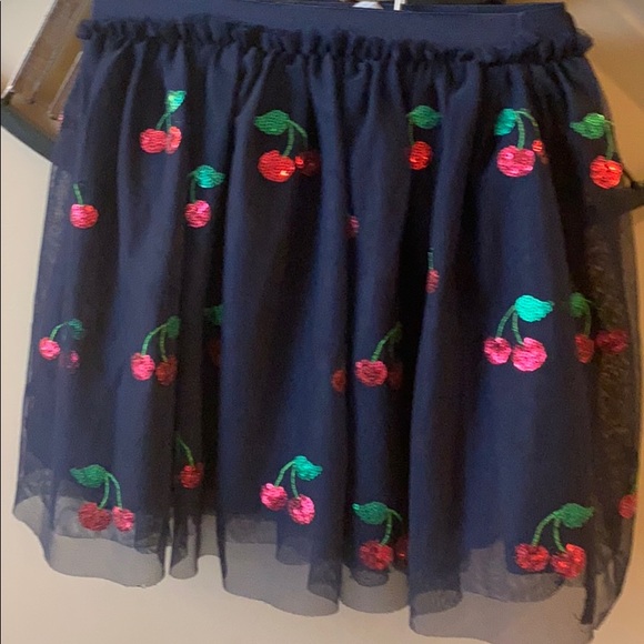 Lot of 2 girls H&M skirts. - Picture 3 of 3